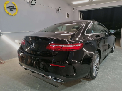 Poliranje automobila Novi Sad Mercedes E kupe